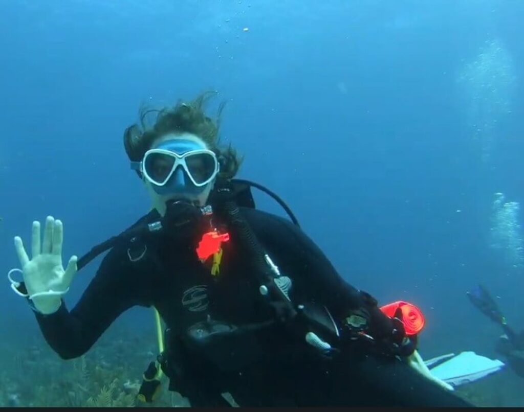 emily anderson scuba diving